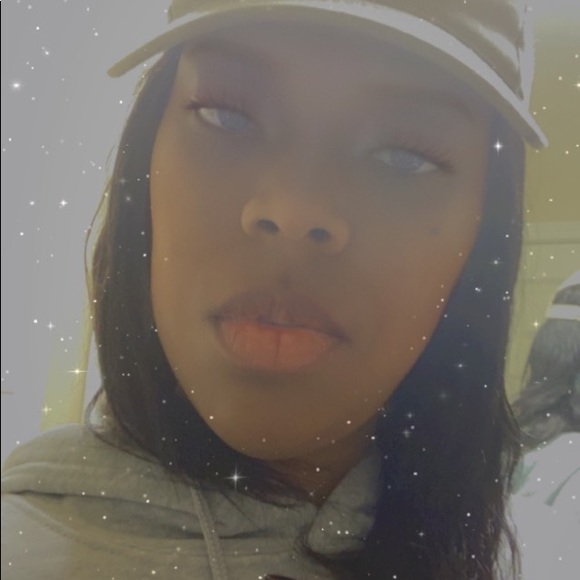 Meet your Posher, Laquita - Picture 3 of 12